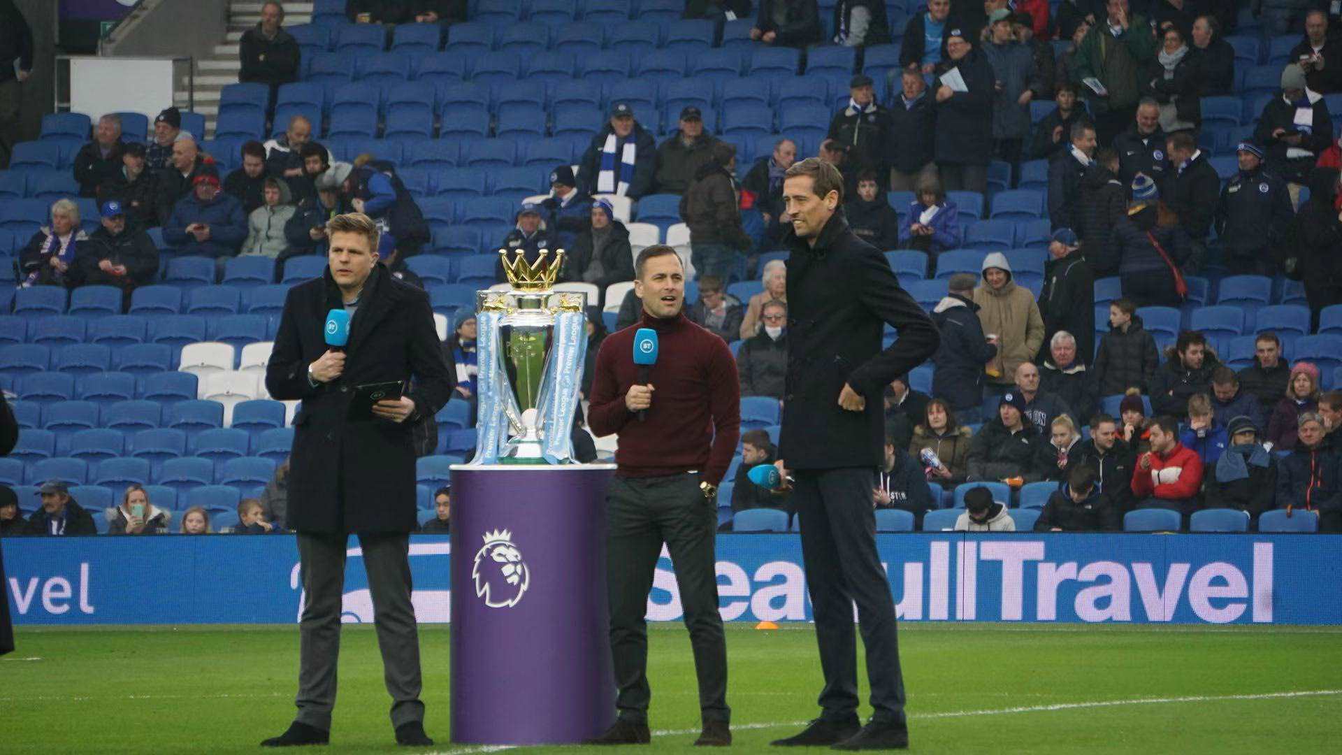 也在比赛中 也在比赛中